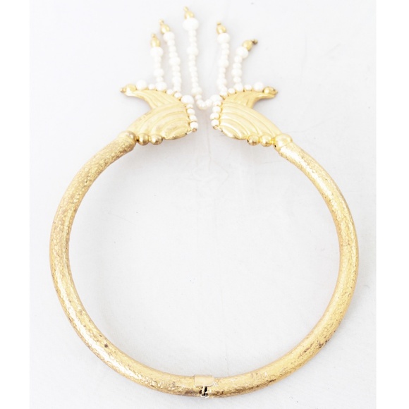 Vintage Necklace Butterfly Collar Choker Gold Metal Faux Pearl Retro HTF - Picture 2 of 5